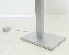 Load image into Gallery viewer, Lattiavalaisin kolmella valopallolla
