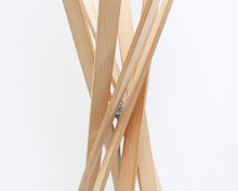 Lataa kuva Galleria-katseluun, Burtscher &amp; Bertolini Horm Twist Hanger naulakko
