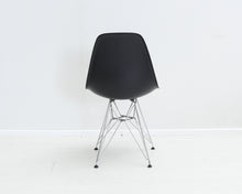 Lataa kuva Galleria-katseluun, Vitra Eames DSR tuoli
