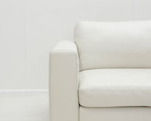Load image into Gallery viewer, Italsofa nahkasohva
