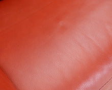 Load image into Gallery viewer, Natuzzi nahkasohva punainen

