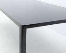 Lataa kuva Galleria-katseluun, Ligne Roset Seram ruokapöytä
