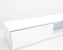 Ladda upp bild till gallerivisning, Matala tv-taso
