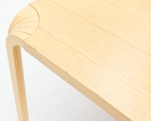 Load image into Gallery viewer, Artek X800 sohvapöytä viuhkajaloilla

