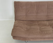 Lataa kuva Galleria-katseluun, 2-istuttava kangasvuodesohva ruskea
