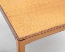 Lataa kuva Galleria-katseluun, Teak sohvapöytä
