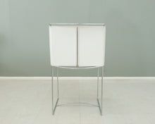 Load image into Gallery viewer, Ligne Roset Fil tuolit valkoisella nahkalla
