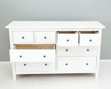 Lataa kuva Galleria-katseluun, Ikea Hemnes lipasto
