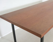 Lataa kuva Galleria-katseluun, Teak ruokapöytä
