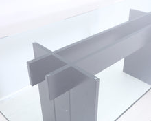Load image into Gallery viewer, Kruunukaluste ruokapöytä lasilevyllä
