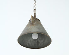 Lataa kuva Galleria-katseluun, Metallinen kattovalaisin Ø24 cm
