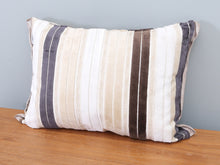 Lataa kuva Galleria-katseluun, Designers Guild koristetyyny
