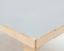 Load image into Gallery viewer, Artek 81b sohvapöytä
