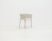 Ladda upp bild till gallerivisning, Vondom Eugeni tuoli
