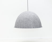 Lataa kuva Galleria-katseluun, Muuto Under the Bell kattovalaisin ø 82cm
