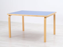 Ladda upp bild till gallerivisning, Artek ruokapöytä 120 x 85 cm sininen
