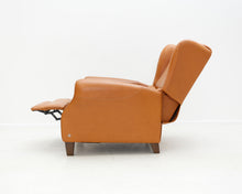 Load image into Gallery viewer, Konjakinvärinen Natuzzi-mekanisminojatuoli
