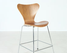 Lataa kuva Galleria-katseluun, Fritz Hansen 3187 baarituoli
