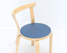 Lataa kuva Galleria-katseluun, Vintage Artek 68 ruokatuoli
