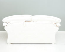 Lataa kuva Galleria-katseluun, 2-istuttava kangassohva valkoinen kuviollinen
