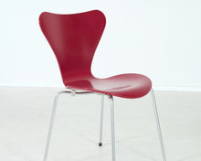 Ladda upp bild till gallerivisning, Fritz Hansen Series 7 Seiska tuoli punainen
