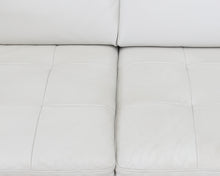 Load image into Gallery viewer, Natuzzi 2-istuttava nahkasohva valkoinen

