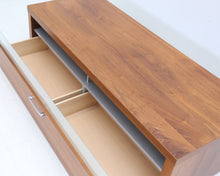 Load image into Gallery viewer, BoConcept tv-taso pähkinäpuu
