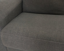 Load image into Gallery viewer, Pohjanmaan 2-istuttava kangassohva tummanharmaa
