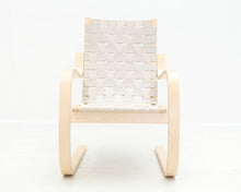 Ladda upp bild till gallerivisning, Artek 406, vaalea
