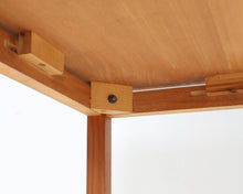 Lataa kuva Galleria-katseluun, Teak sivupöytä
