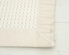Load image into Gallery viewer, VM Carpet paperinarumatto 100 x 185 cm
