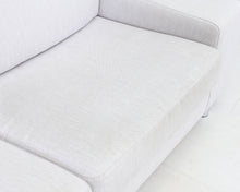 Lataa kuva Galleria-katseluun, 3-istuttava kangassohva vaalea beige
