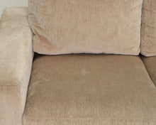 Lataa kuva Galleria-katseluun, Pohjanmaan Tokyo 3-istuttava kangassohva beige
