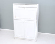 Load image into Gallery viewer, Valkoinen korkea kaappilipasto
