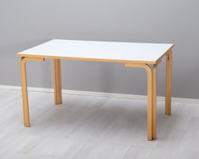 Lataa kuva Galleria-katseluun, Artek Y ruokapöytä
