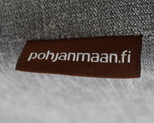 Load image into Gallery viewer, Pohjanmaan samettisohva
