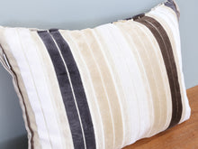 Lataa kuva Galleria-katseluun, Designers Guild koristetyyny
