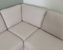 Lataa kuva Galleria-katseluun, Jakkikaluste Bonne 5-istuttava kulmasohva beige
