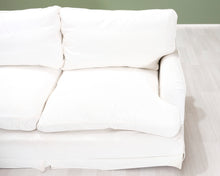 Lataa kuva Galleria-katseluun, 2,5-istuttava kangassohva valkoinen
