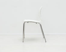 Load image into Gallery viewer, Metalmobil Uni kromijaloilla
