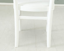 Lataa kuva Galleria-katseluun, Werner West Hugging chair valkoinen
