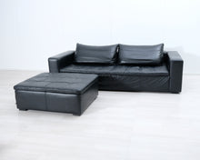 Lataa kuva Galleria-katseluun, BoConcept Mezzo 4-istuttava nahkasohva ja rahi musta
