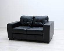 Lataa kuva Galleria-katseluun, 2-istuttava keinonahkasohva musta
