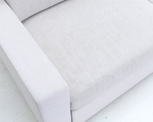 Lataa kuva Galleria-katseluun, Isku Nella 2-istuttava vuodesohva vaalea beige
