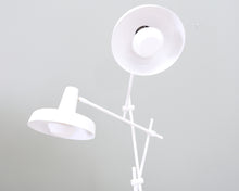 Lataa kuva Galleria-katseluun, Grupa Products Arigato kaksoislattiavalaisin
