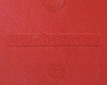 Lataa kuva Galleria-katseluun, Mobles 114 Barcelona punainen
