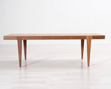 Load image into Gallery viewer, IKEA Brando tiikkinen sohvapöytä
