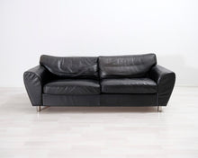 Lataa kuva Galleria-katseluun, 2,5-istuttava nahkasohva musta
