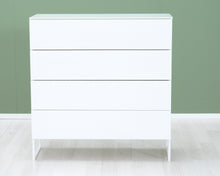 Lataa kuva Galleria-katseluun, Lipasto valkoinen
