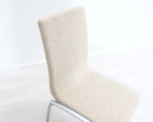 Lataa kuva Galleria-katseluun, BoConcept Curve tuoli beige
